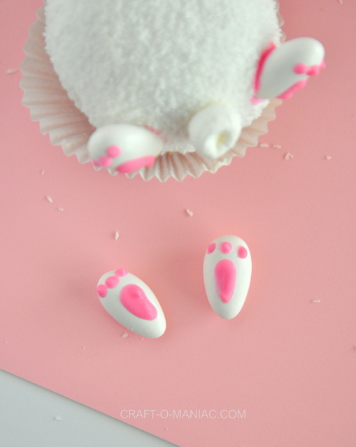 bunny feet and cupcakes1