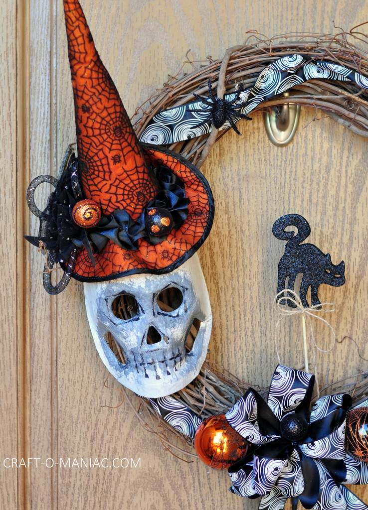 diy witch mask wreath3