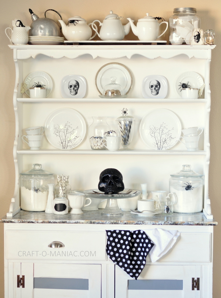 witches tea hutch facing