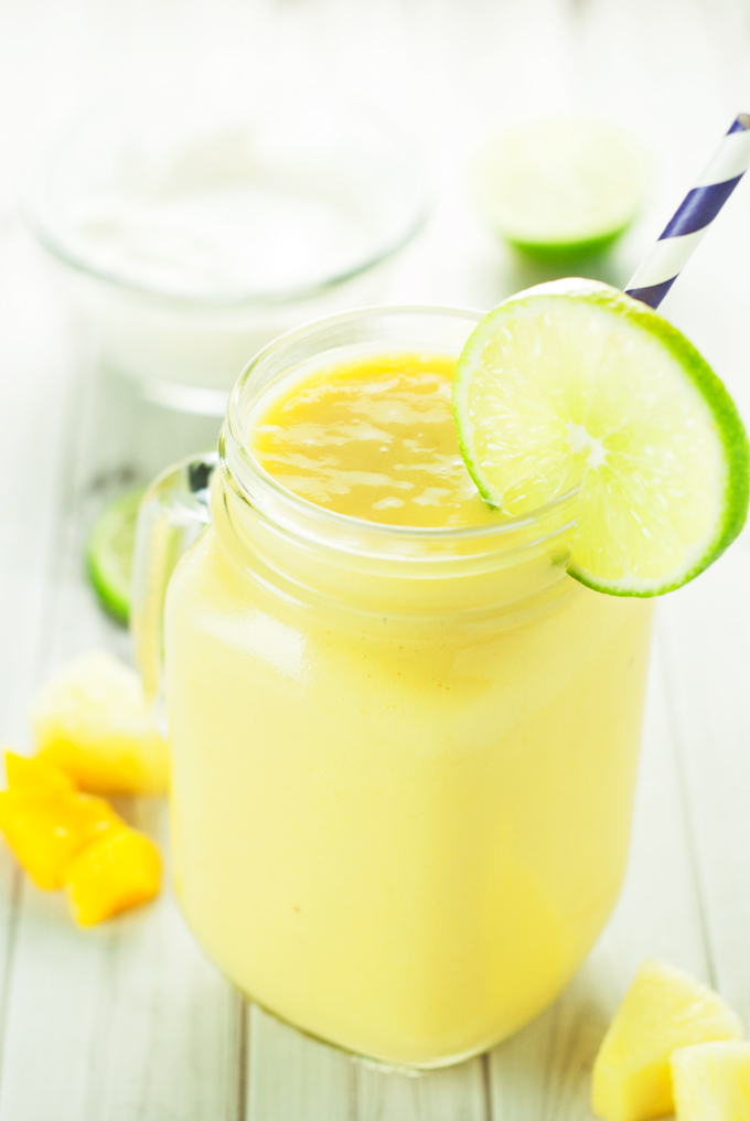 link party Tropical-Smoothie-Recipe-9