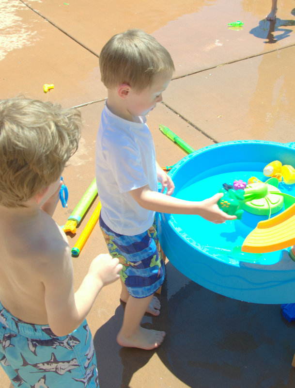 summer water party water table